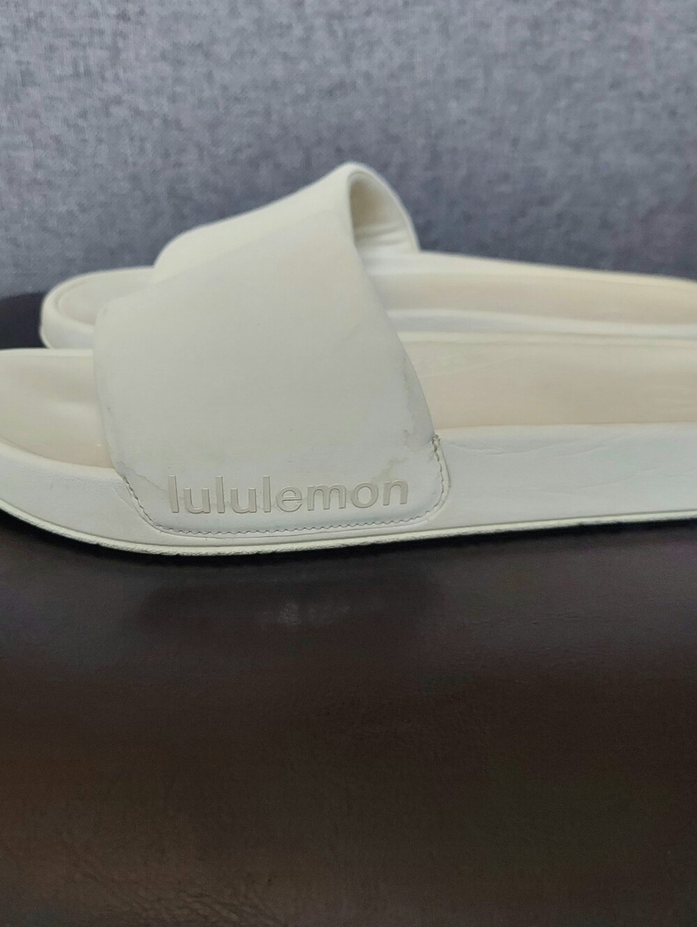 Lululemon Restfeel Slides Sandals Light Vapor Women Size 9 Comfy - Picture 2 of 7
